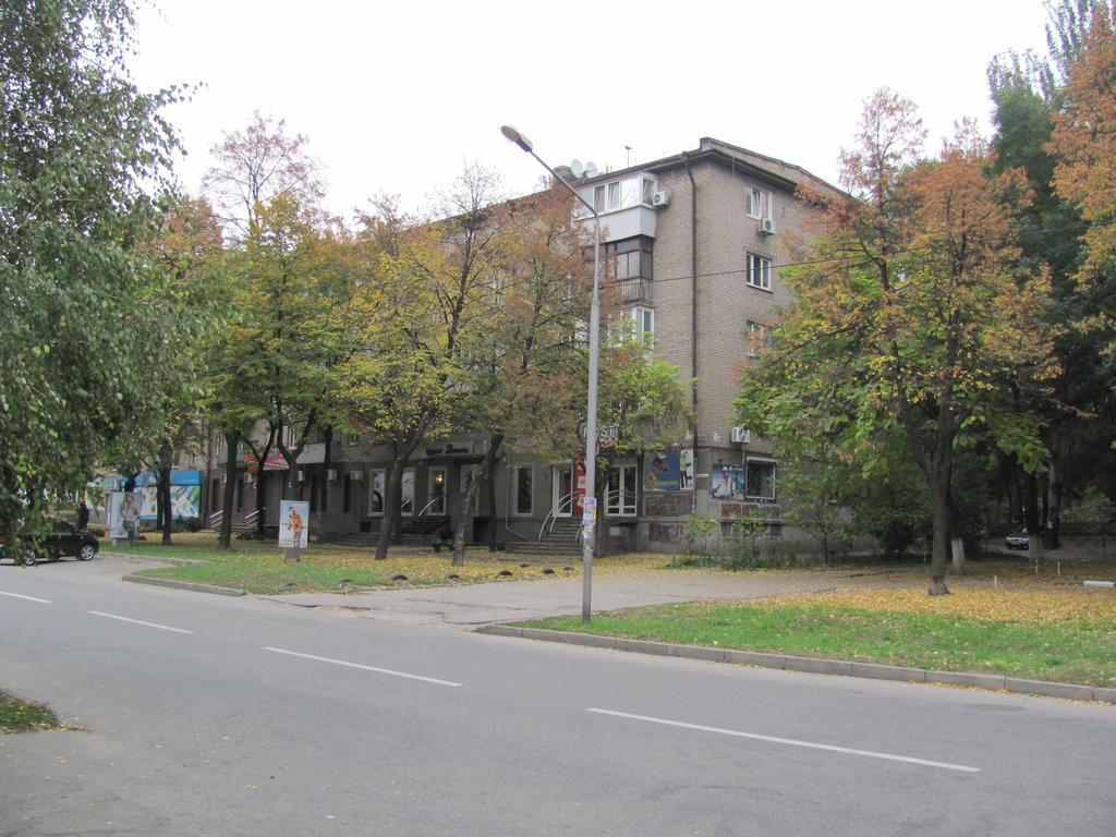 Apartment On Sobornyi Avenue 143 Near Intourist Hotel Zaporizhia Kültér fotó